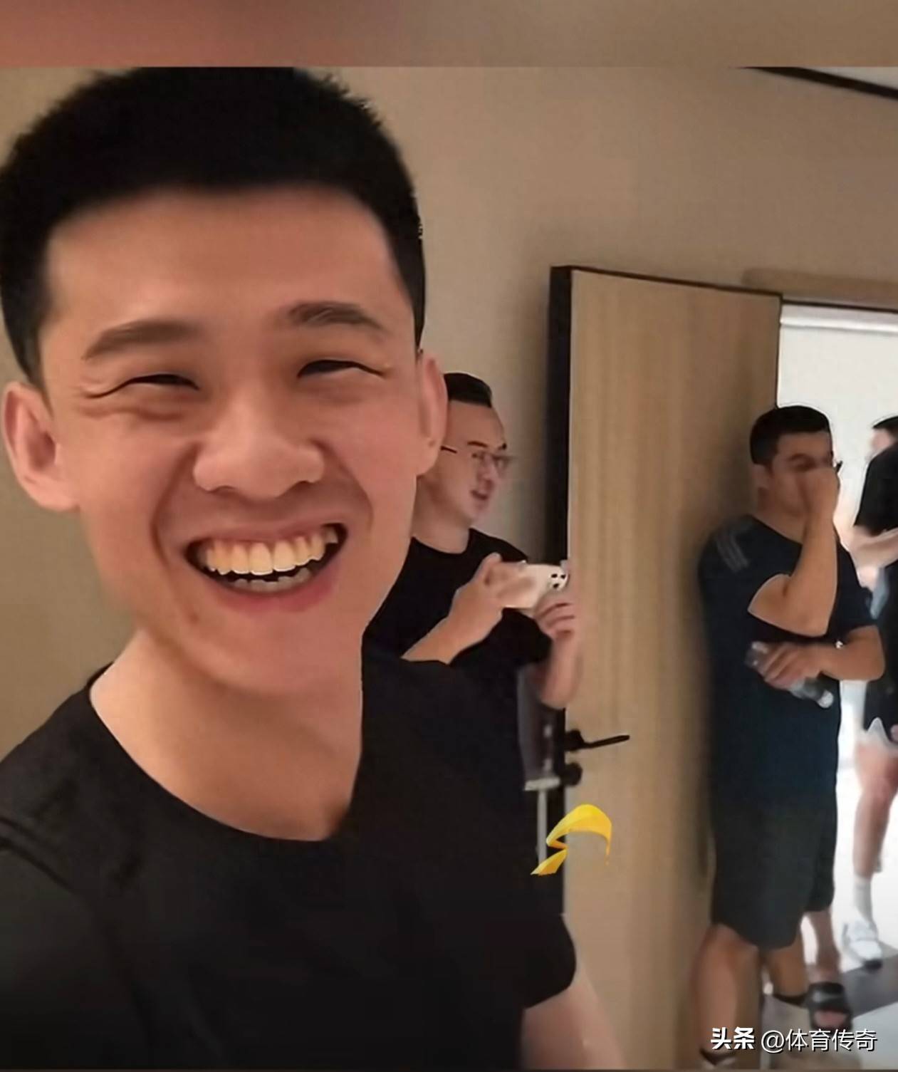 山东男篮备战对抗福建队，全队精神抖擞的简单介绍